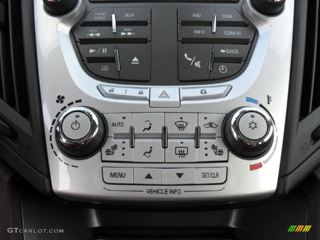 2011 Chevrolet Equinox LT Controls Photo #40426392
