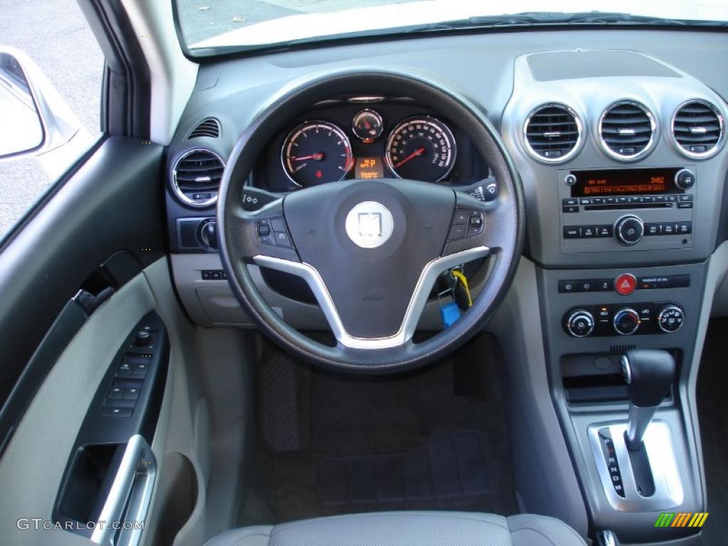 2010 Saturn VUE XE Controls Photo #40426604