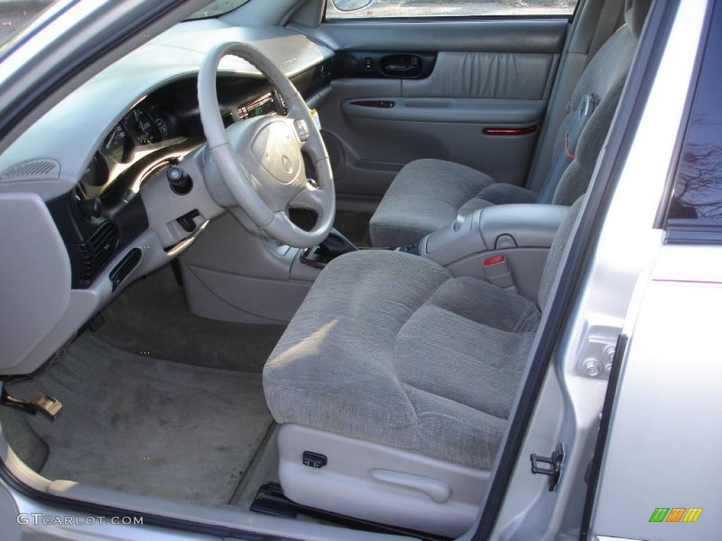 Medium Gray Interior 2003 Buick Regal LS Photo #40426804