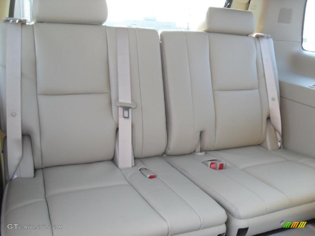 Light Cashmere/Dark Cashmere Interior 2011 Chevrolet Tahoe LTZ 4x4 Photo #40427904