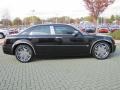 Brilliant Black - 300 C HEMI Photo No. 6