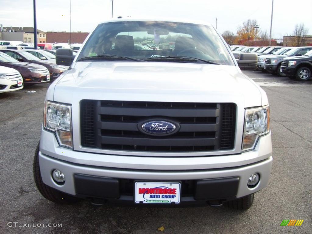 2010 F150 STX SuperCab 4x4 - Ingot Silver Metallic / Medium Stone photo #8