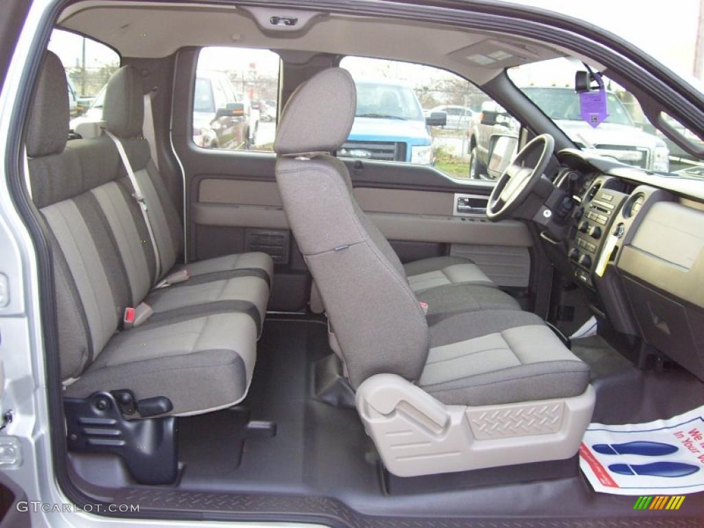 2010 F150 STX SuperCab 4x4 - Ingot Silver Metallic / Medium Stone photo #20