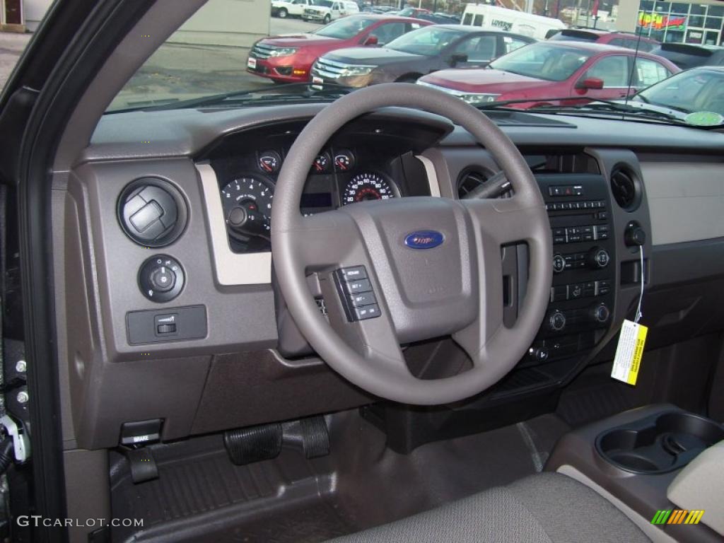 2010 F150 STX SuperCab 4x4 - Sterling Grey Metallic / Medium Stone photo #23