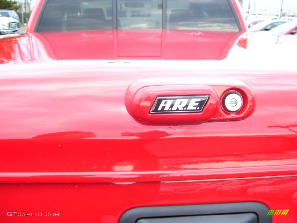 2005 F150 STX SuperCab 4x4 - Bright Red / Medium Flint Grey photo #11