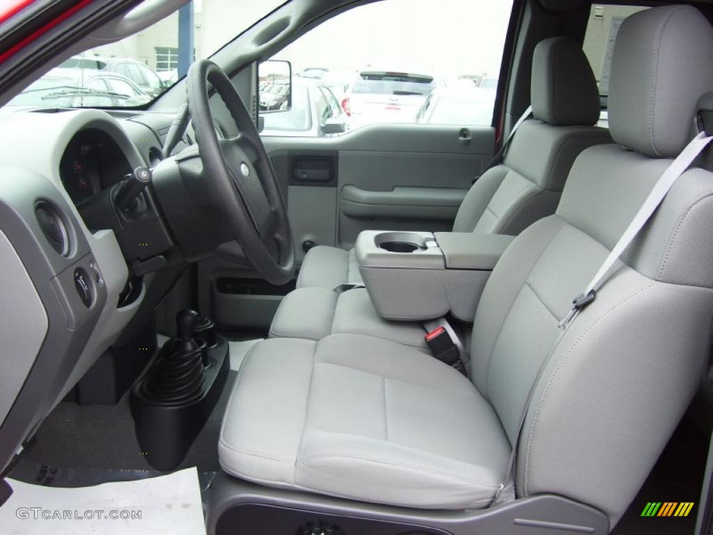 2005 F150 STX SuperCab 4x4 - Bright Red / Medium Flint Grey photo #19