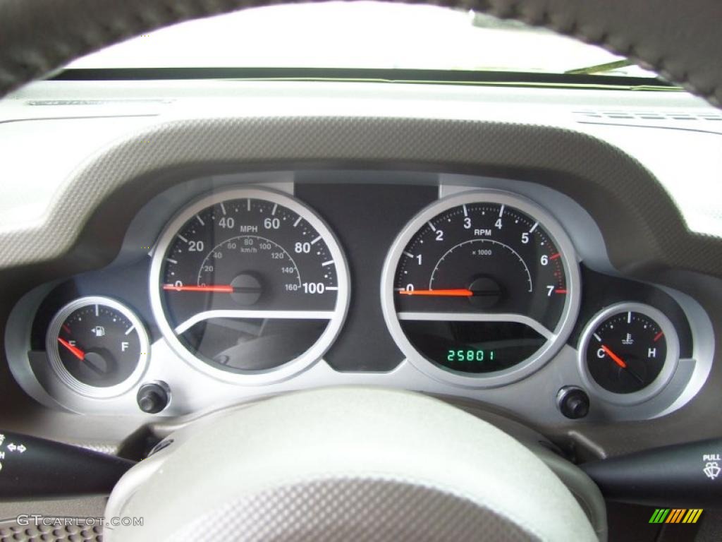 2008 Jeep Wrangler Sahara 4x4 Gauges Photo #40438192