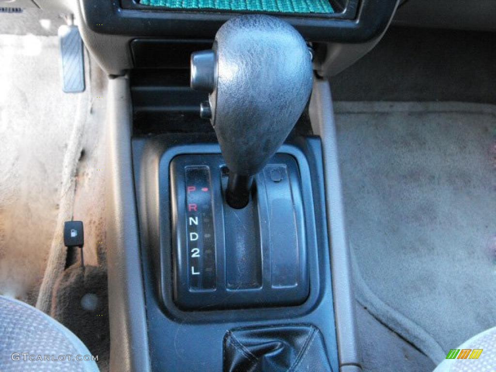 1999 Sportage 4WD - White / Brown photo #16