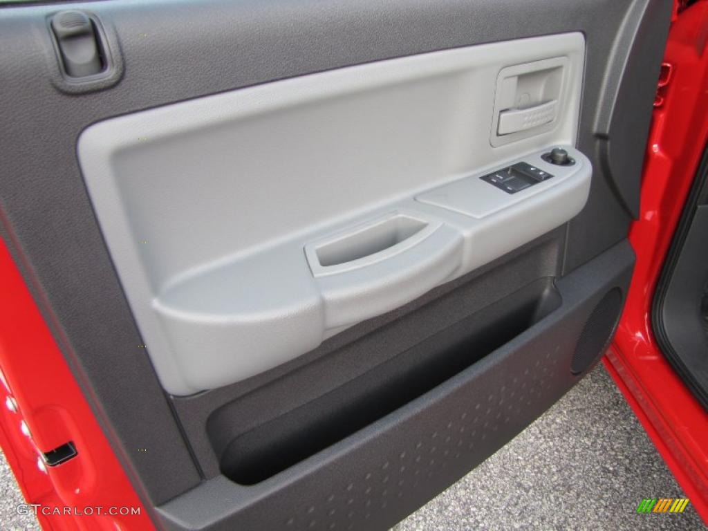 2011 Dodge Dakota Big Horn Extended Cab Dark Slate Gray/Medium Slate Gray Door Panel Photo #40444685