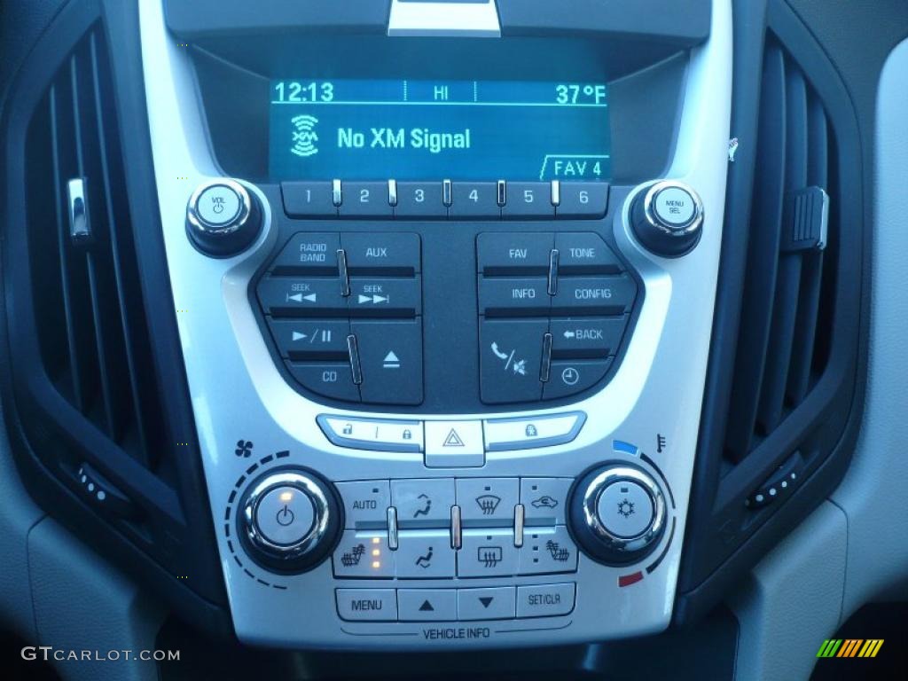 2010 Chevrolet Equinox LTZ AWD Controls Photo #40446497