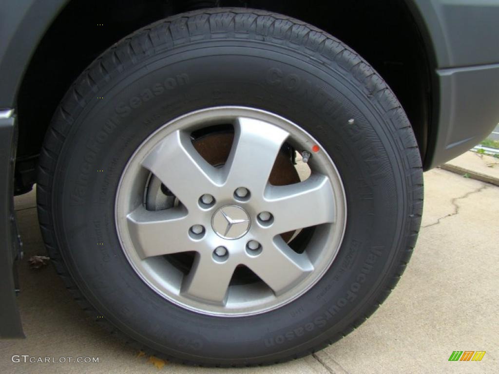 2010 Mercedes-Benz Sprinter 2500 Passenger Van Wheel Photo #40450750