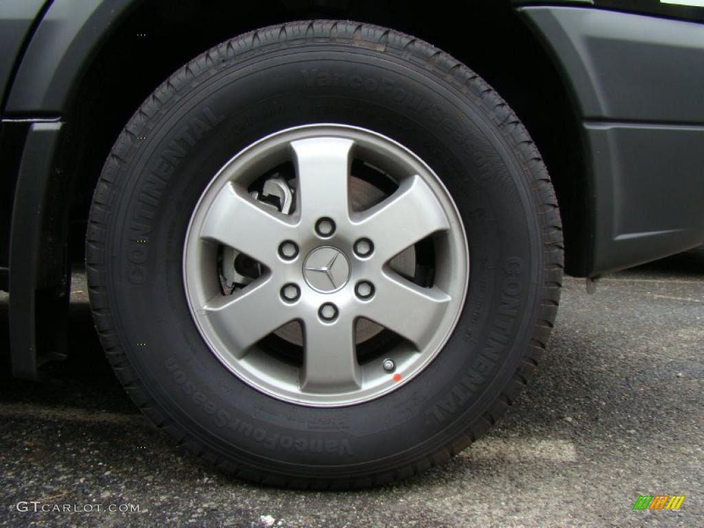 2010 Mercedes-Benz Sprinter 2500 Passenger Van Wheel Photo #40450873