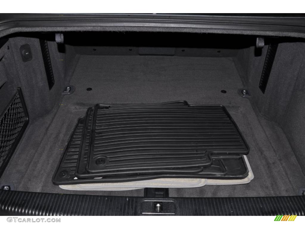2005 Audi A8 L 4.2 quattro Trunk Photo #40452545
