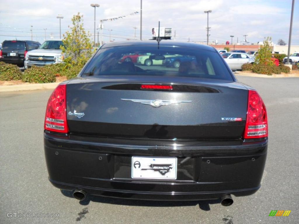 2008 300 C SRT8 - Brilliant Black Crystal Pearl / Dark Slate Gray photo #3