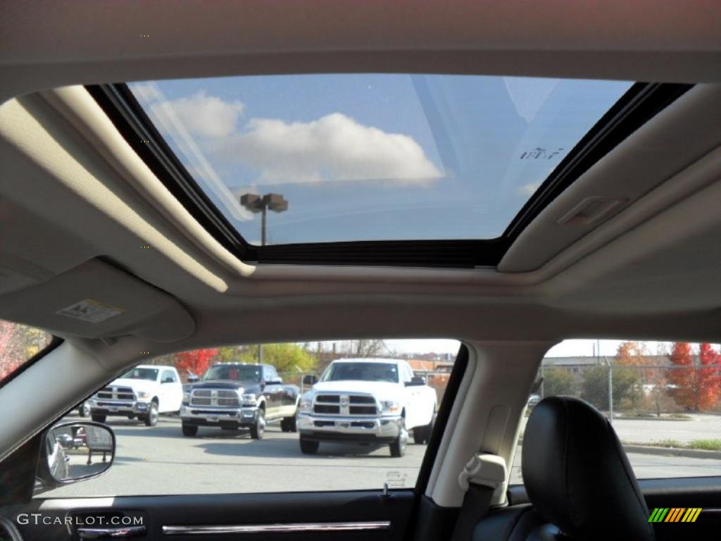 2008 Chrysler 300 C SRT8 Sunroof Photos
