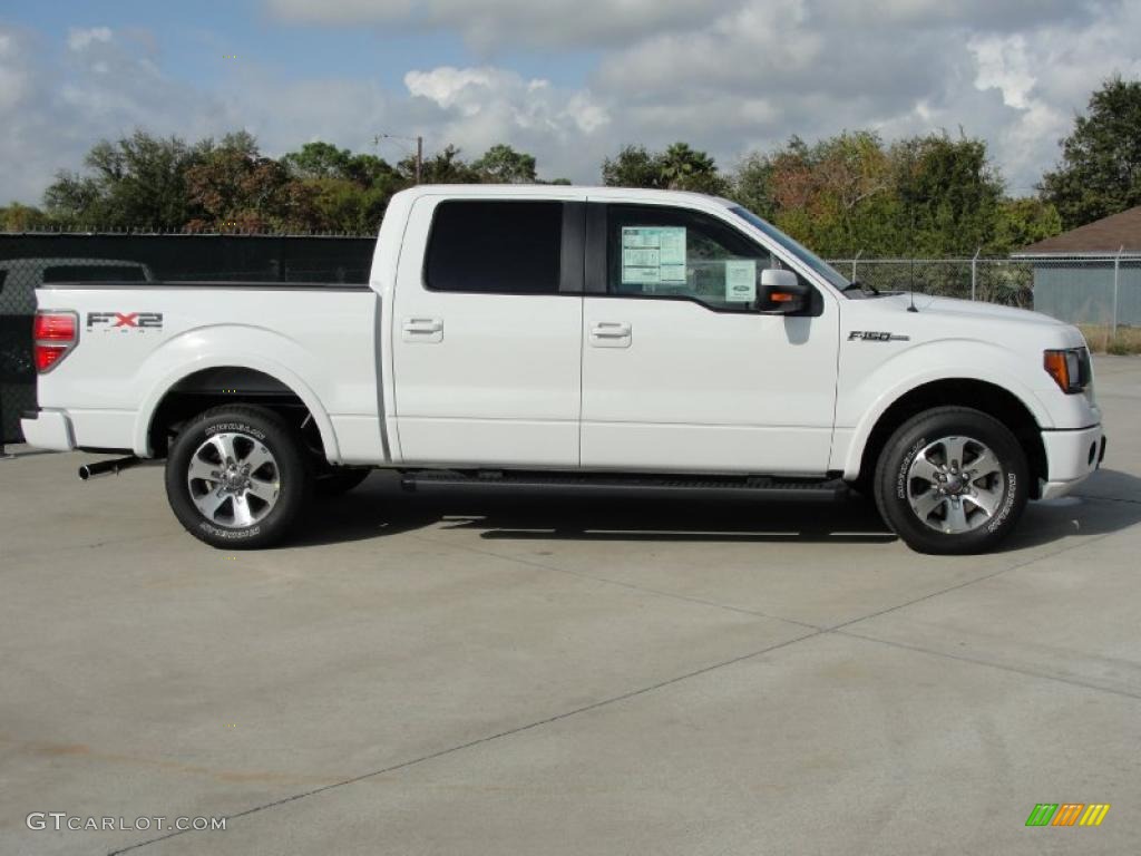 2010 F150 FX2 SuperCrew - Oxford White / Black photo #2