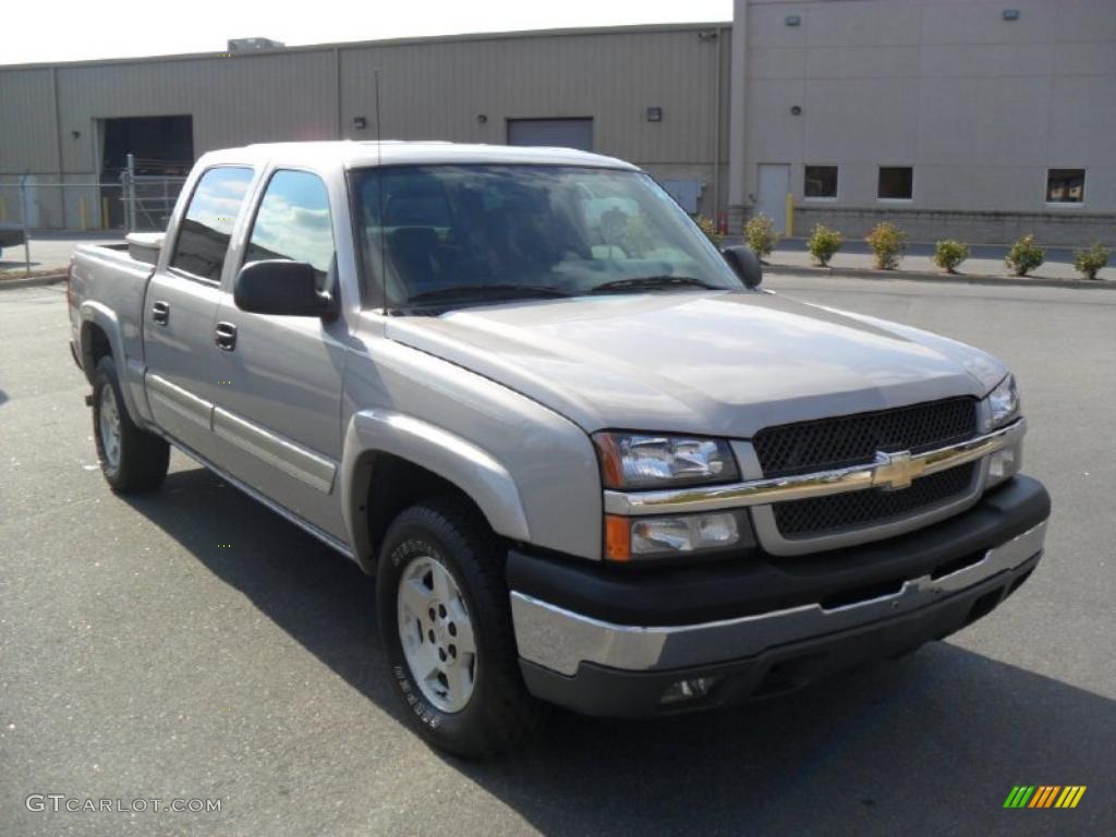 2004 Silverado 1500 LT Crew Cab 4x4 - Silver Birch Metallic / Dark Charcoal photo #5