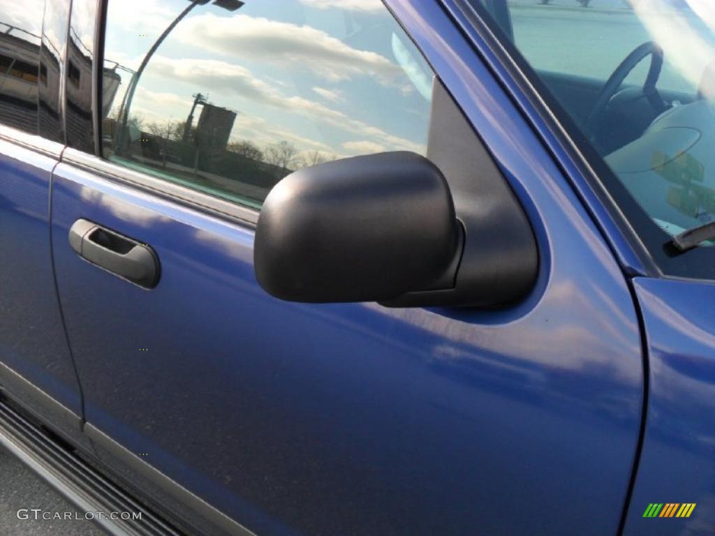 2004 Explorer XLS 4x4 - Dark Blue Pearl Metallic / Graphite photo #22