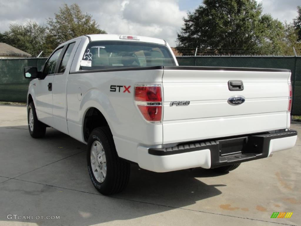 2010 F150 STX SuperCab - Oxford White / Medium Stone photo #5