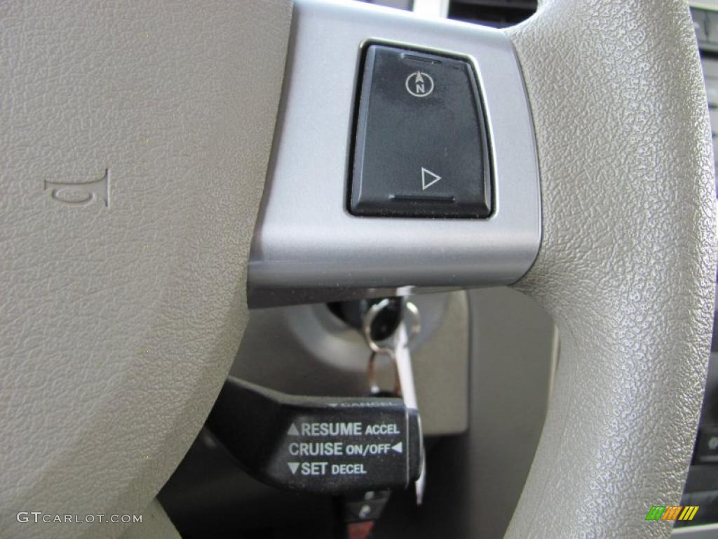 2008 Jeep Grand Cherokee Laredo 4x4 Controls Photo #40459118