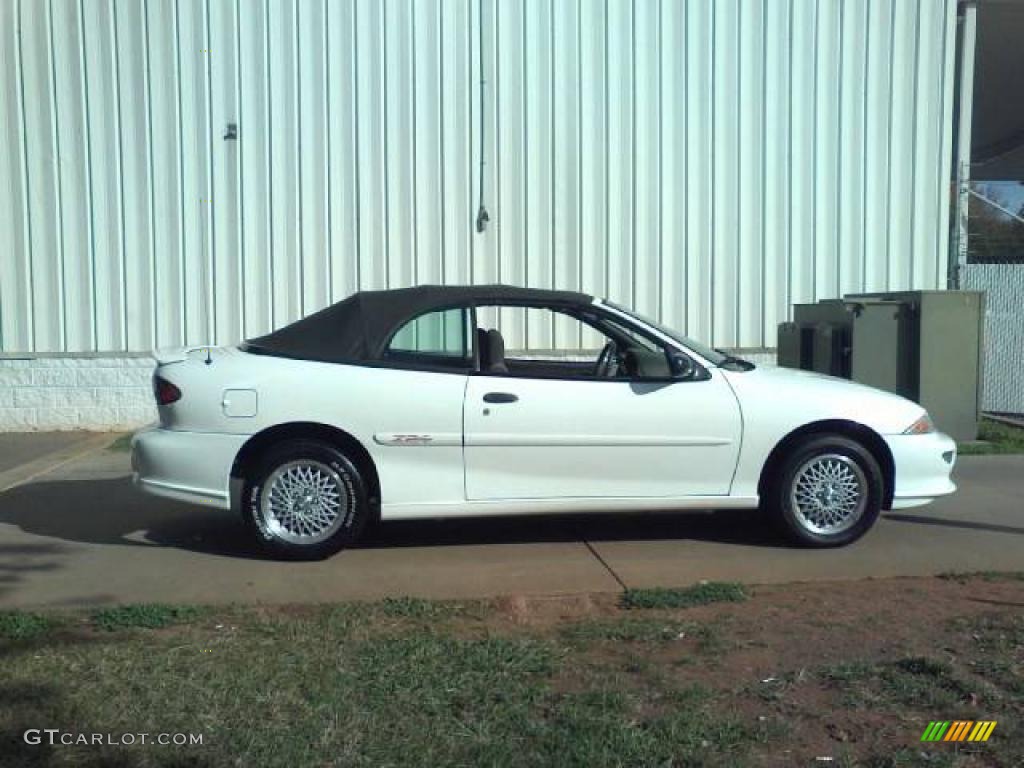 Bright White 1999 Chevrolet Cavalier Z24 Convertible Exterior Photo #40461326