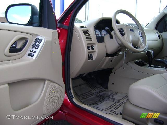 2007 Escape Limited - Red / Medium/Dark Pebble photo #15