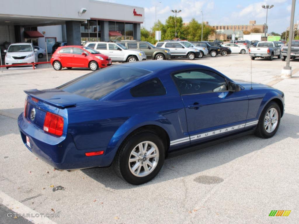 2008 Mustang V6 Deluxe Coupe - Vista Blue Metallic / Dark Charcoal photo #4