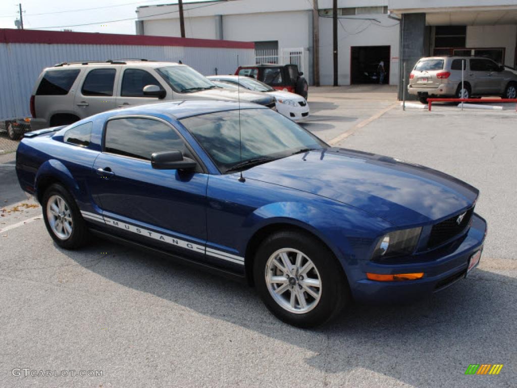2008 Mustang V6 Deluxe Coupe - Vista Blue Metallic / Dark Charcoal photo #6