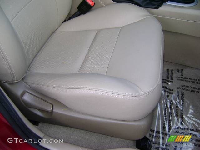 2007 Escape Limited - Red / Medium/Dark Pebble photo #20