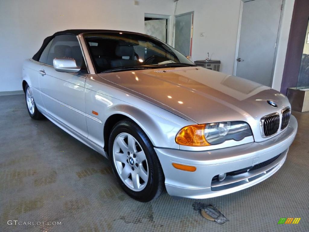 2001 3 Series 325i Convertible - Titanium Silver Metallic / Black photo #2