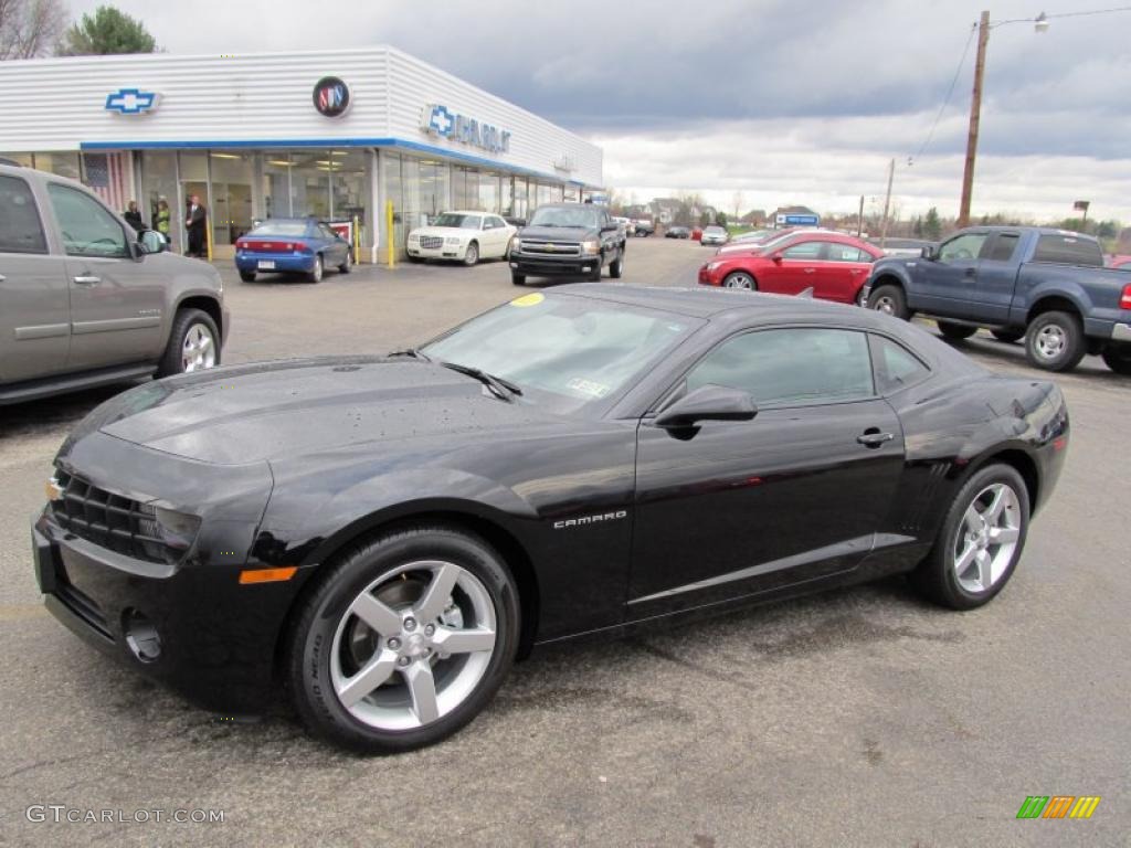 Black Chevrolet Camaro