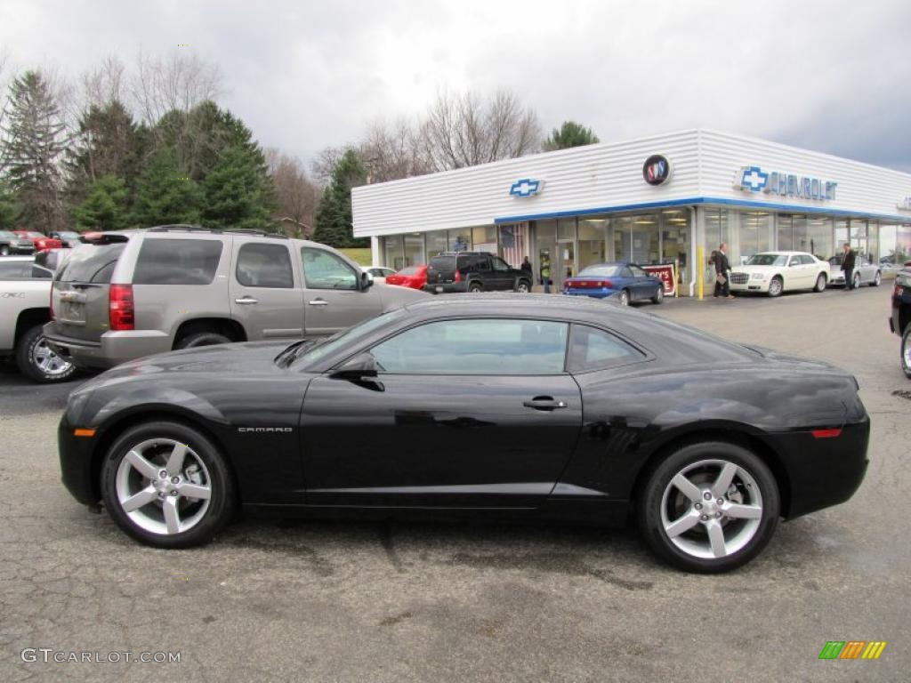 2011 Camaro LT Coupe - Black / Black photo #2