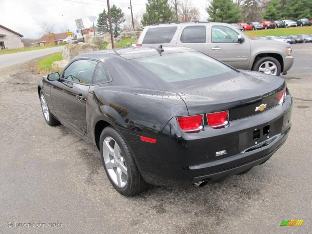 2011 Camaro LT Coupe - Black / Black photo #4