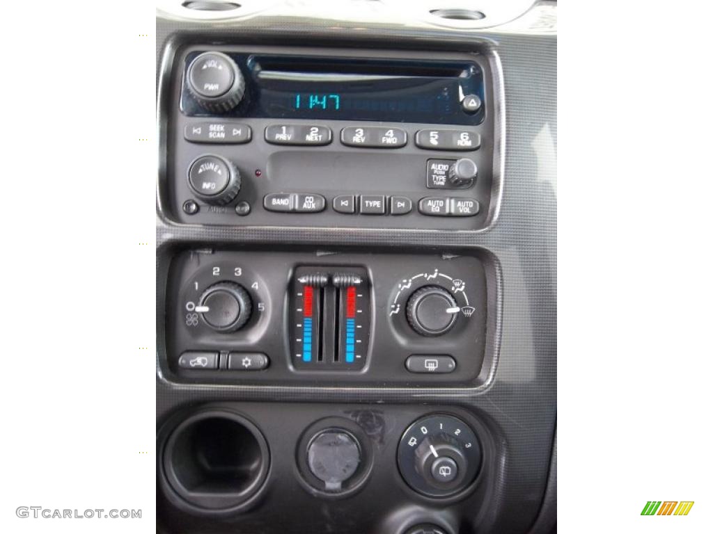 2008 GMC Envoy SLE Controls Photo #40469815