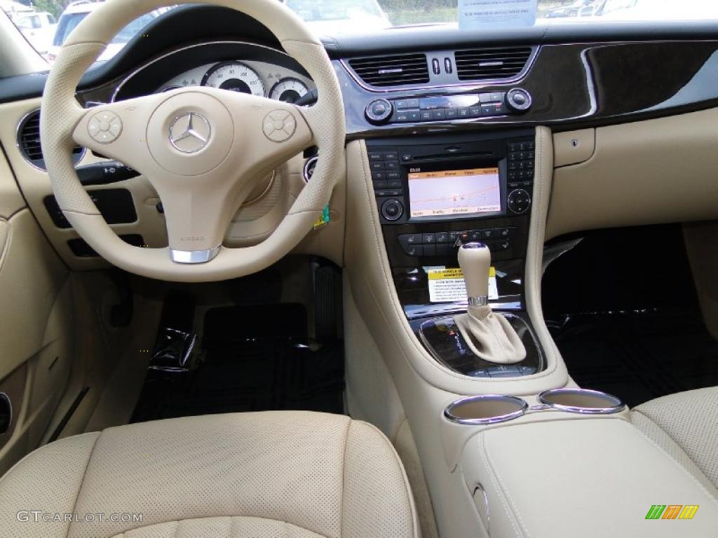 Cashmere Interior 2011 Mercedes-Benz CLS 550 Photo #40471563