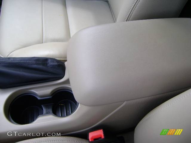 2007 Escape Limited - Red / Medium/Dark Pebble photo #34