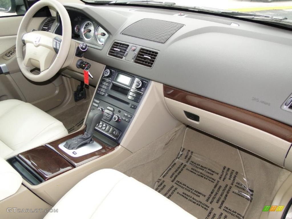 2011 Volvo XC90 3.2 Beige Dashboard Photo #40472967