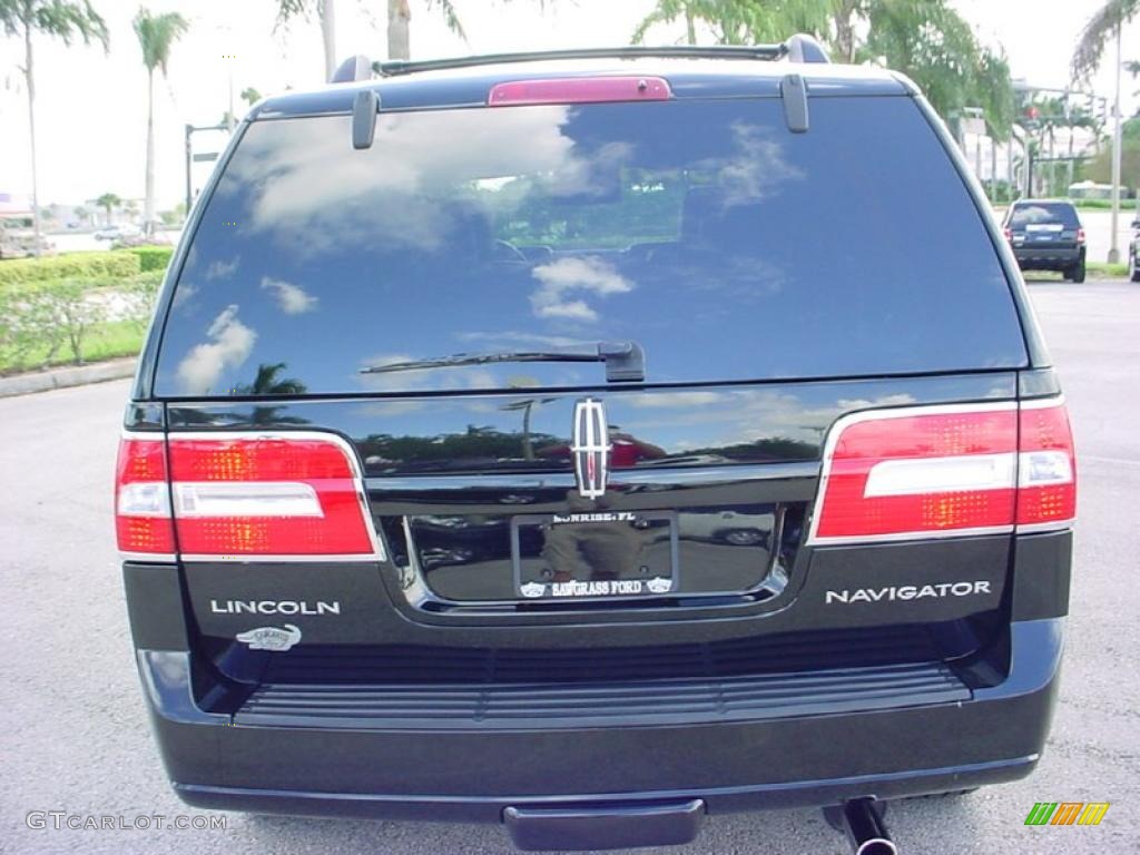 2008 Navigator Luxury - Black / Charcoal Black photo #7