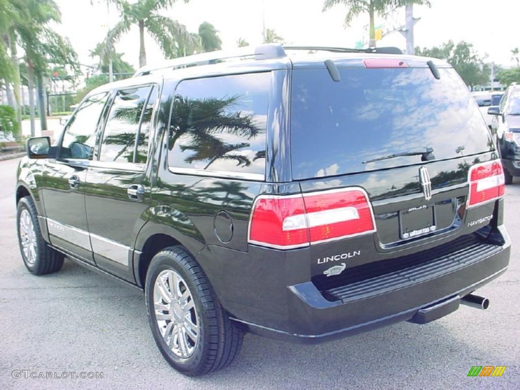 2008 Navigator Luxury - Black / Charcoal Black photo #9