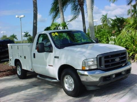 2004 Ford F250 Super Duty XL Regular Cab Chassis Data, Info and Specs