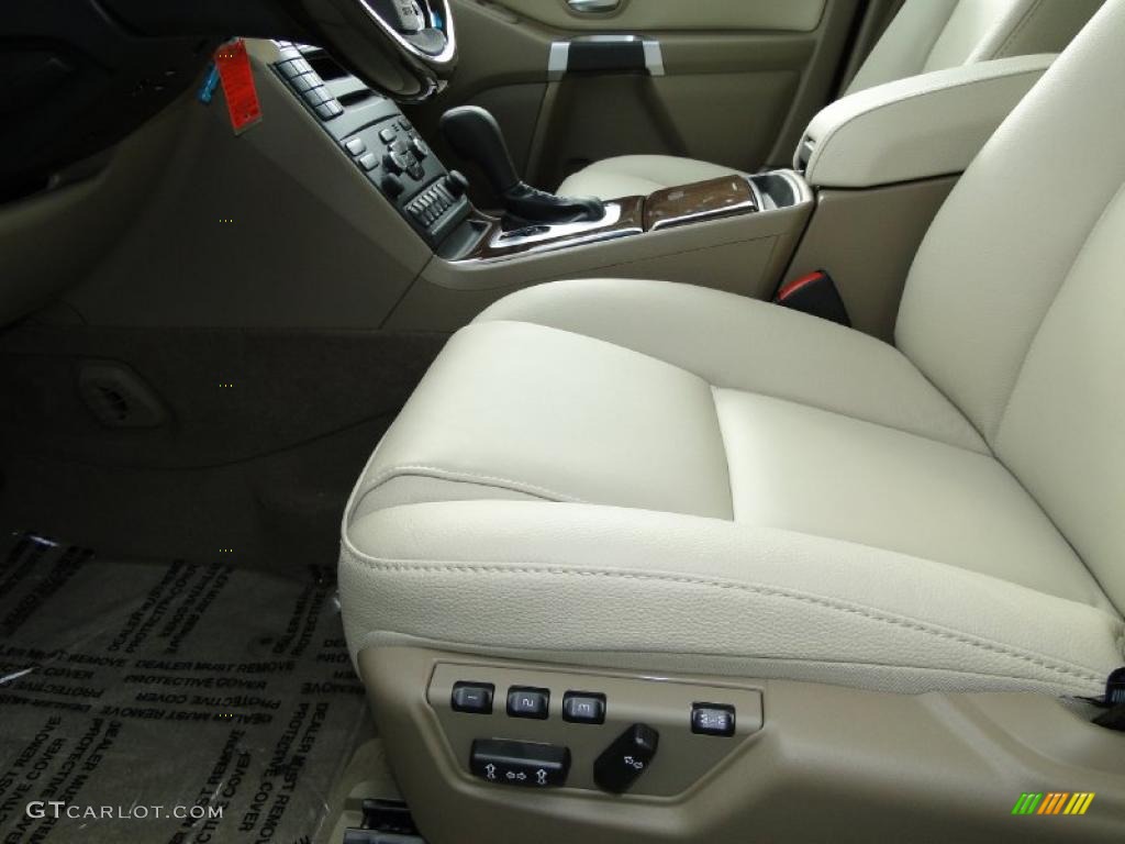 2011 Volvo XC90 3.2 AWD Controls Photo #40473889