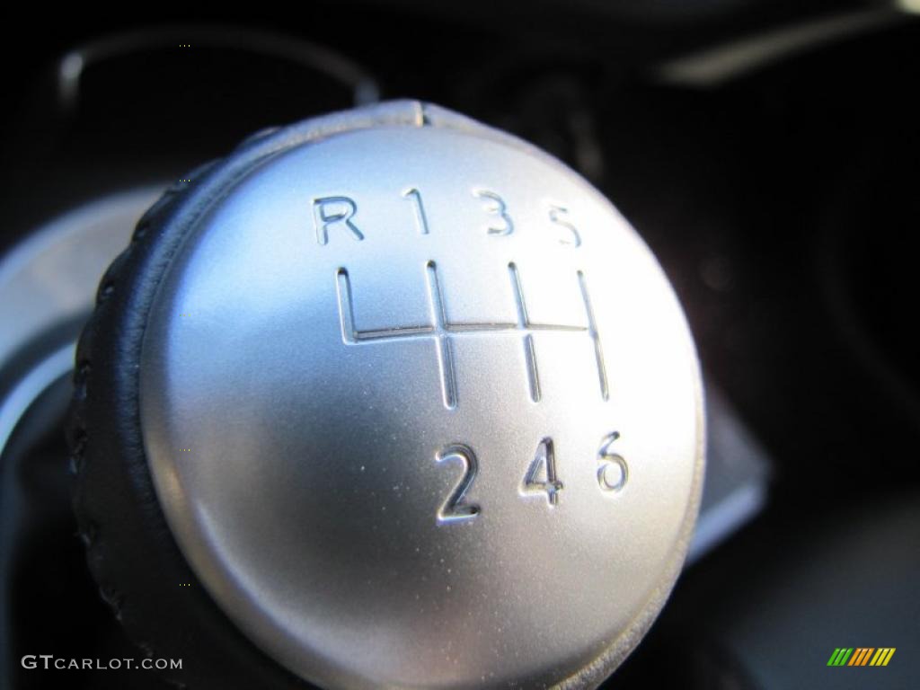 2011 Nissan Juke SL Xtronic CVT Automatic Transmission Photo #40474137