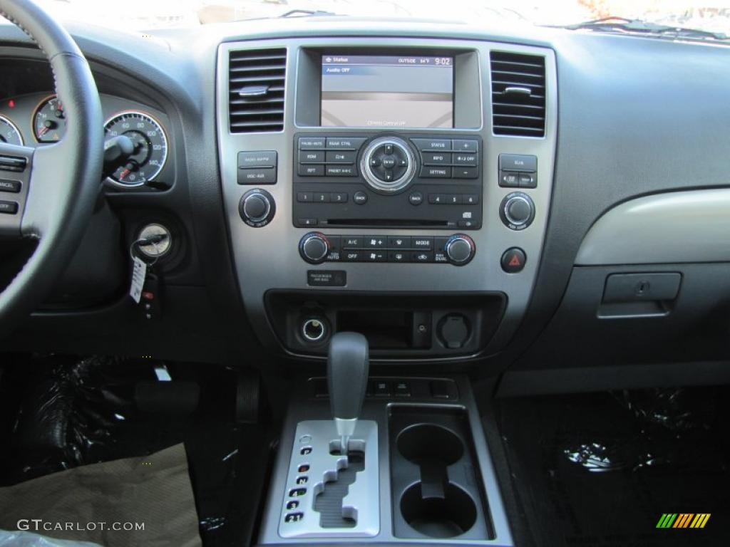 2011 Nissan Armada SV Controls Photo #40475057
