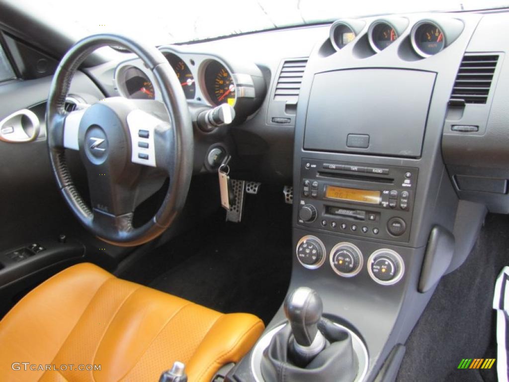 2005 Nissan 350Z Touring Coupe Burnt Orange Dashboard Photo #40475469