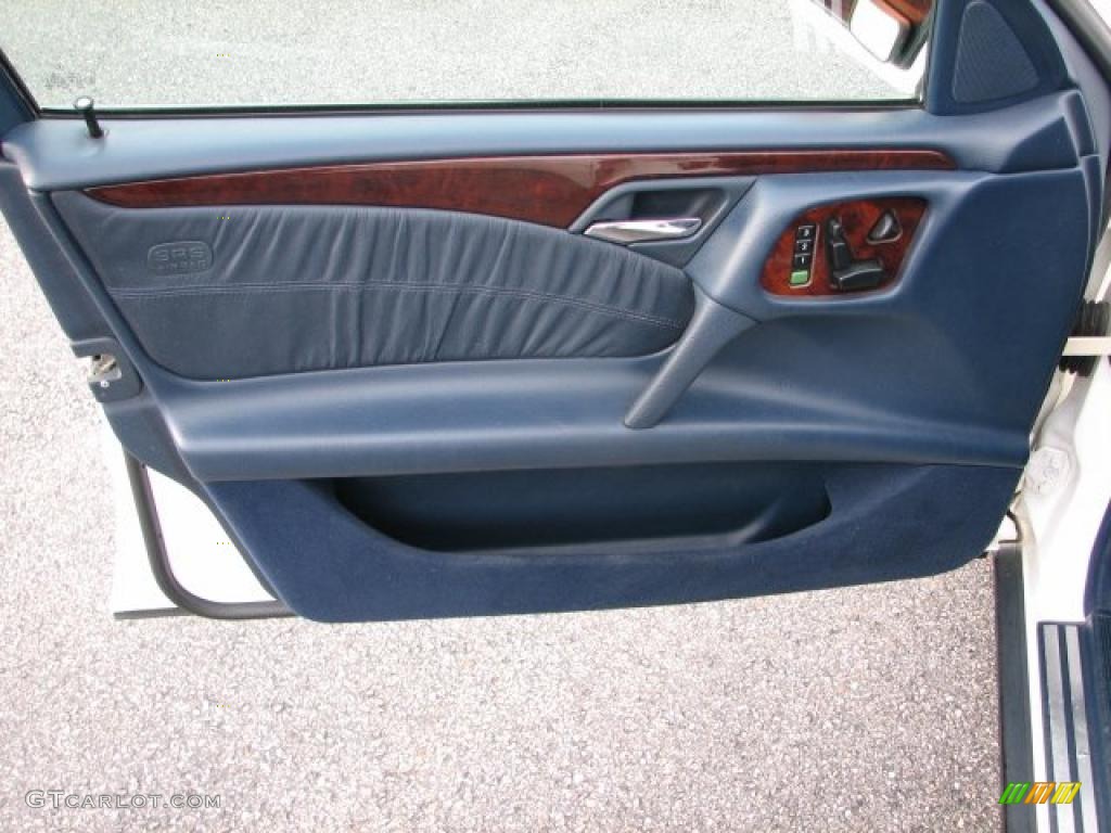1998 Mercedes-Benz E 320 4Matic Wagon Black Door Panel Photo #40478419