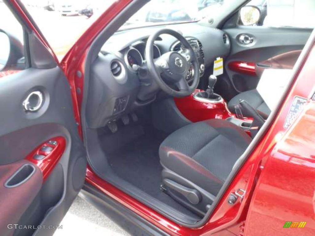 Black/Red w/Red Trim Interior 2011 Nissan Juke SV Photo #40480758