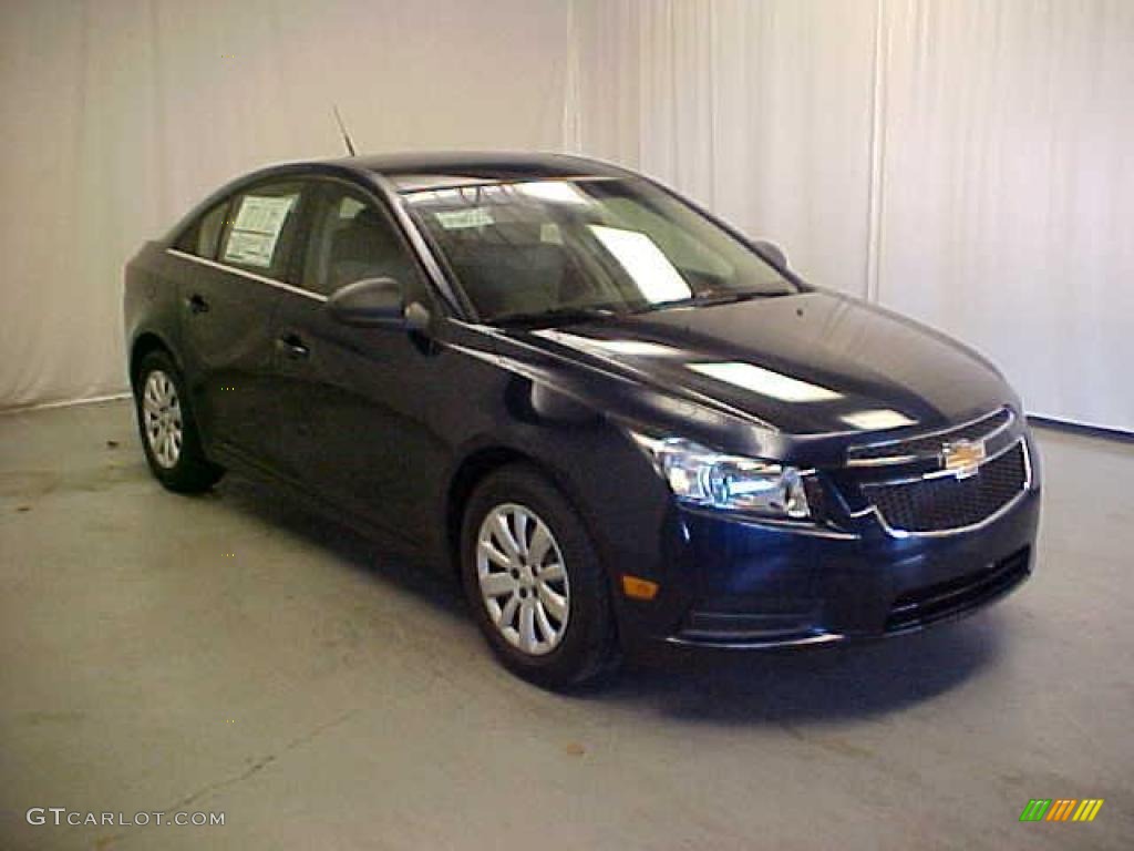 2011 Cruze LS - Imperial Blue Metallic / Jet Black/Medium Titanium photo #1