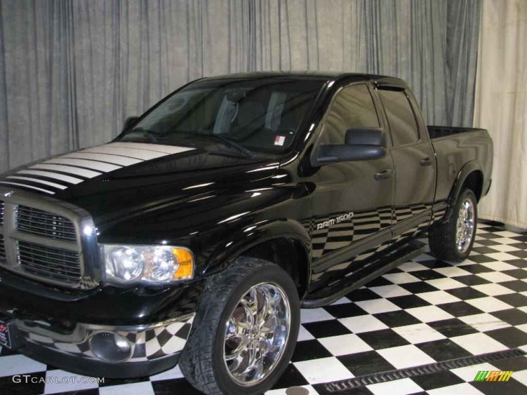 2003 Ram 1500 SLT Quad Cab 4x4 - Black / Dark Slate Gray photo #5