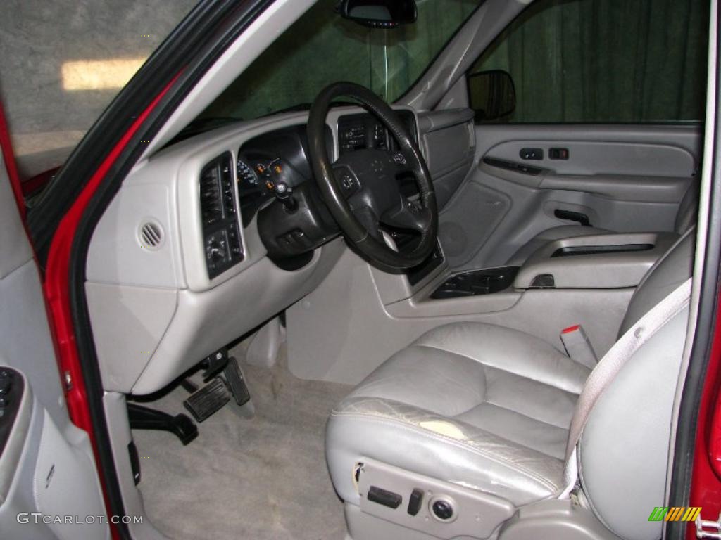 Dark Charcoal Interior 2004 Chevrolet Silverado 2500HD LT Crew Cab 4x4 Photo #40485822