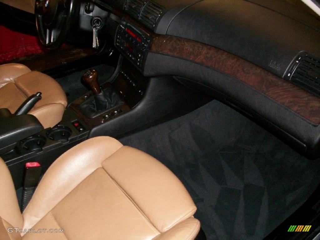 2002 3 Series 330xi Sedan - Jet Black / Sand photo #7